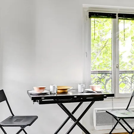 Nid Parisien Cosy Aux Portes De Montmartre Apartament *